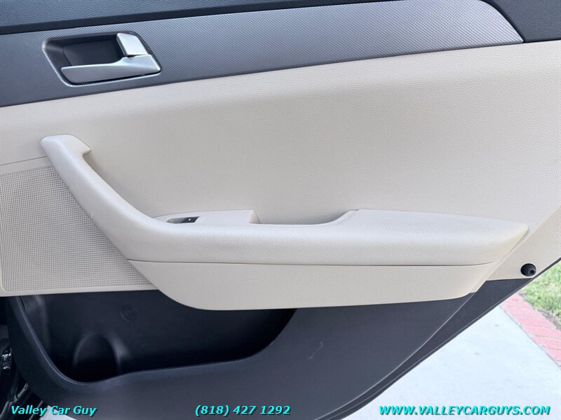 Used 2015 Hyundai Sonata SE FWD image 26