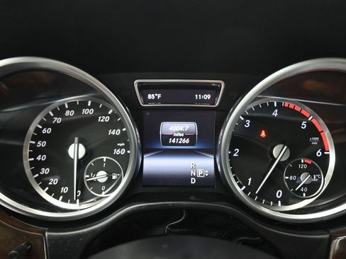 Used 2015 Mercedes-Benz ML 250 BlueTEC 4MATIC image 15