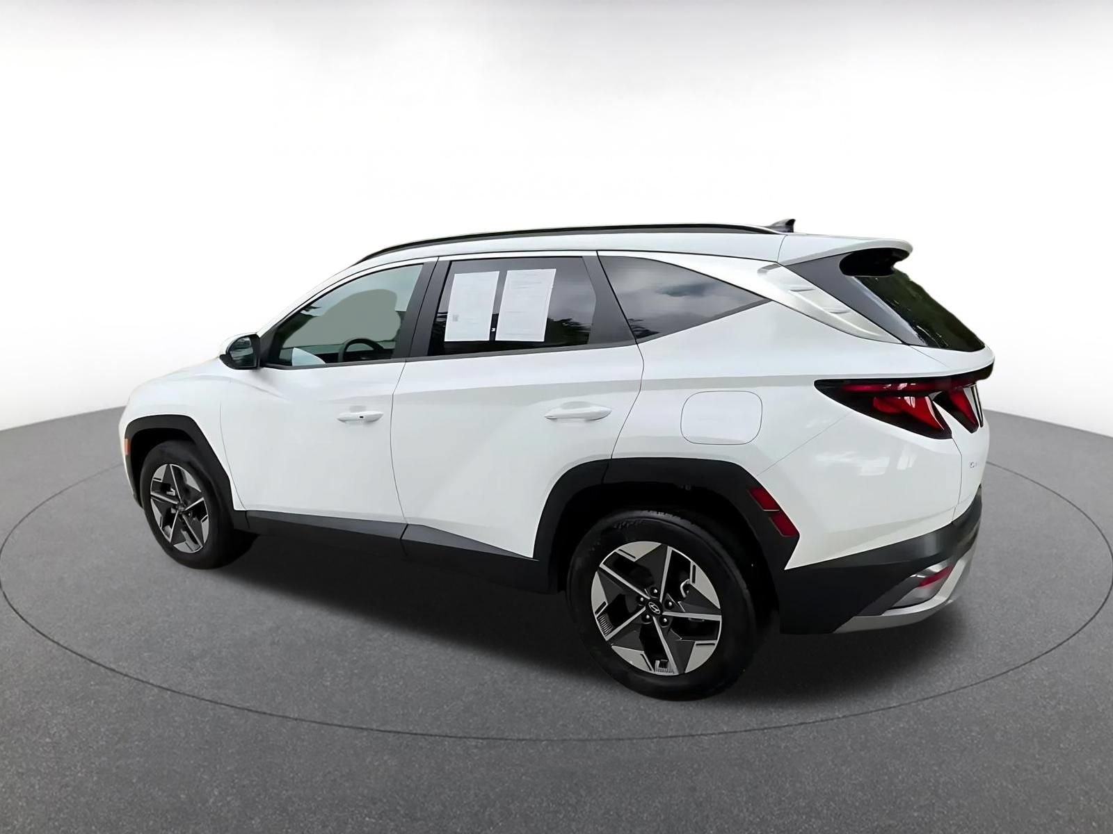 Used 2026 Hyundai Tucson SEL AWD/4WD image 9