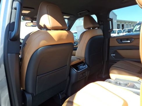 New 2026 Nissan Armada SL image 26