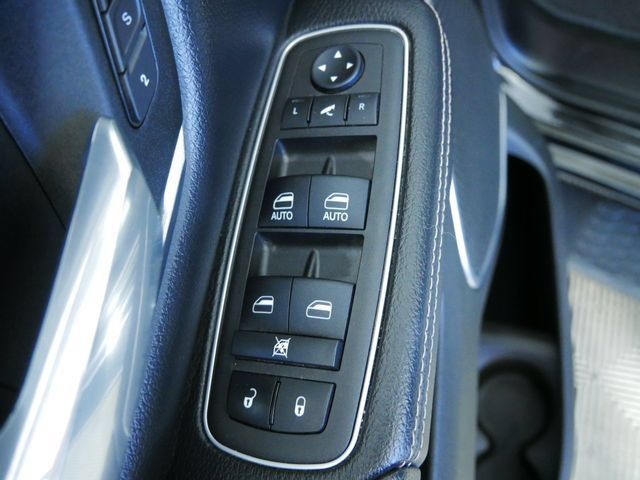 Used 2023 RAM 1500 Laramie AWD/4WD image 25