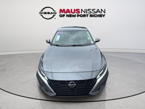 Certified 2023 Nissan Altima 2.5 SV FWD image 3