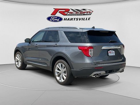 Used 2022 Ford Explorer Platinum w/ Equipment Group 601A AWD/4WD image 3