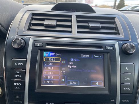 Used 2013 Toyota Camry SE image 26