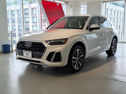 Used 2023 Audi Q5 2.0T Premium Plus w/ Premium Plus Package AWD/4WD image 1