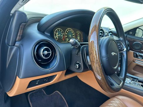 Used 2017 Jaguar XJ L Portfolio image 37