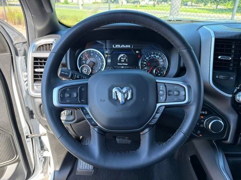 Used 2025 RAM 1500 Big Horn AWD/4WD image 14