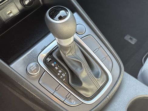 Used 2023 Hyundai Kona SEL image 21