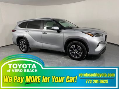 Used 2024 Toyota Highlander XLE