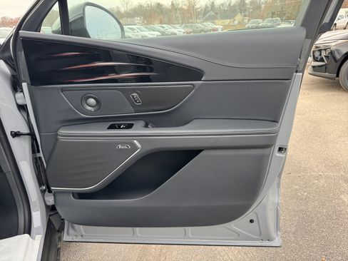 New 2026 Lincoln Nautilus Premier w/ Equipment Group 102A image 29