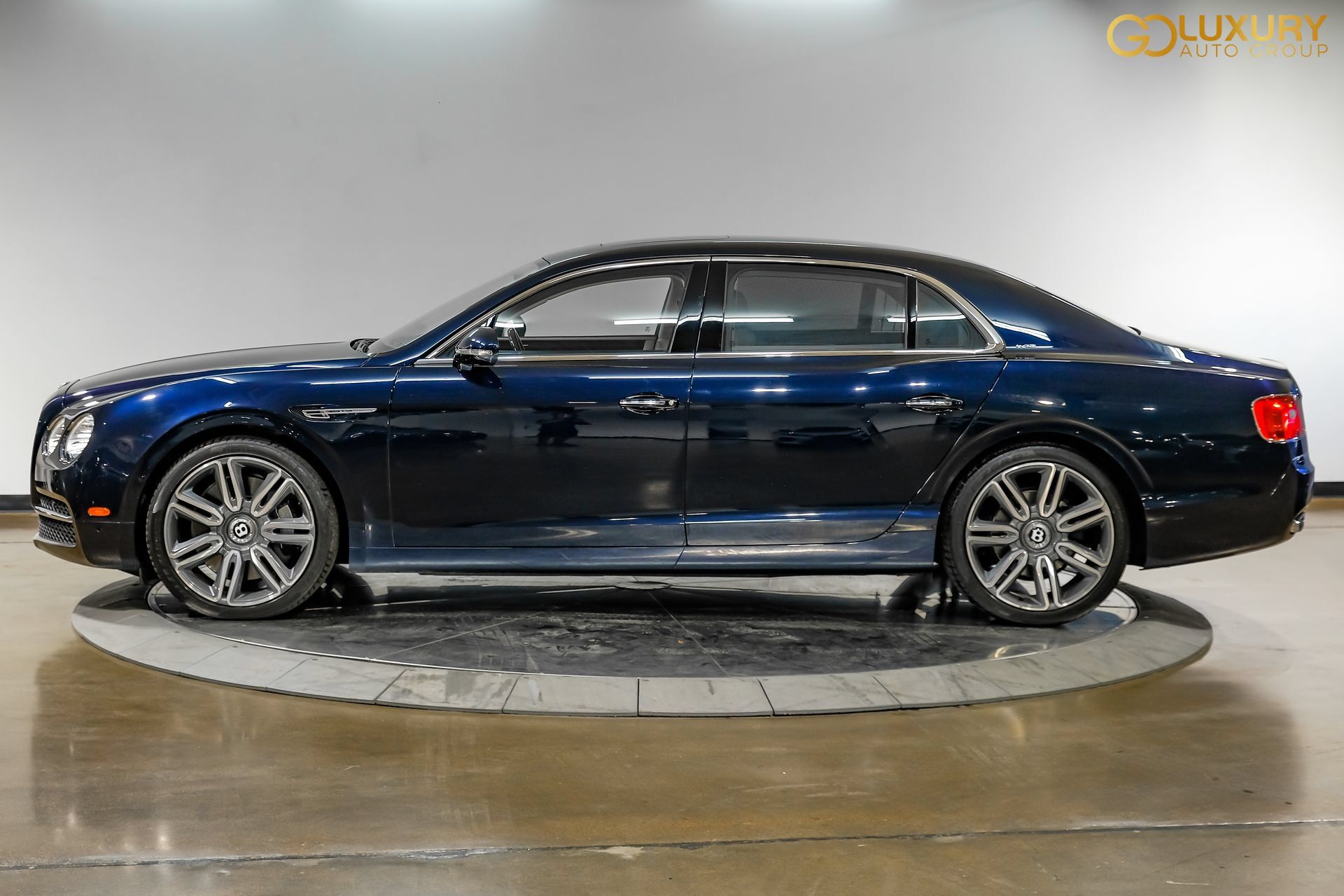 Used 2018 Bentley Flying Spur W12 AWD/4WD image 18