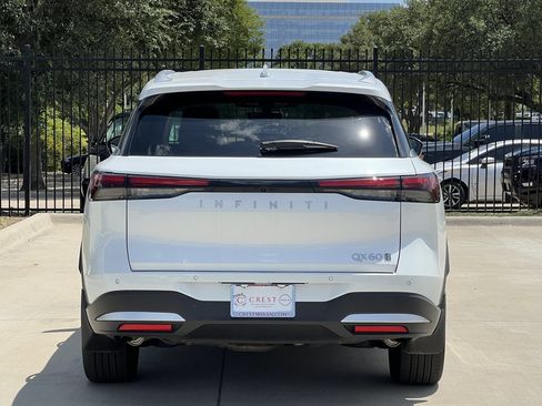 Used 2026 INFINITI QX60 Luxe w/ Cargo Package AWD/4WD image 4