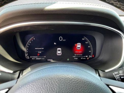Used 2025 Acura MDX SH-AWD image 21