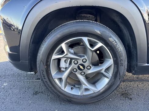 Used 2024 Chevrolet Trax LT w/ Driver Confidence Package image 10