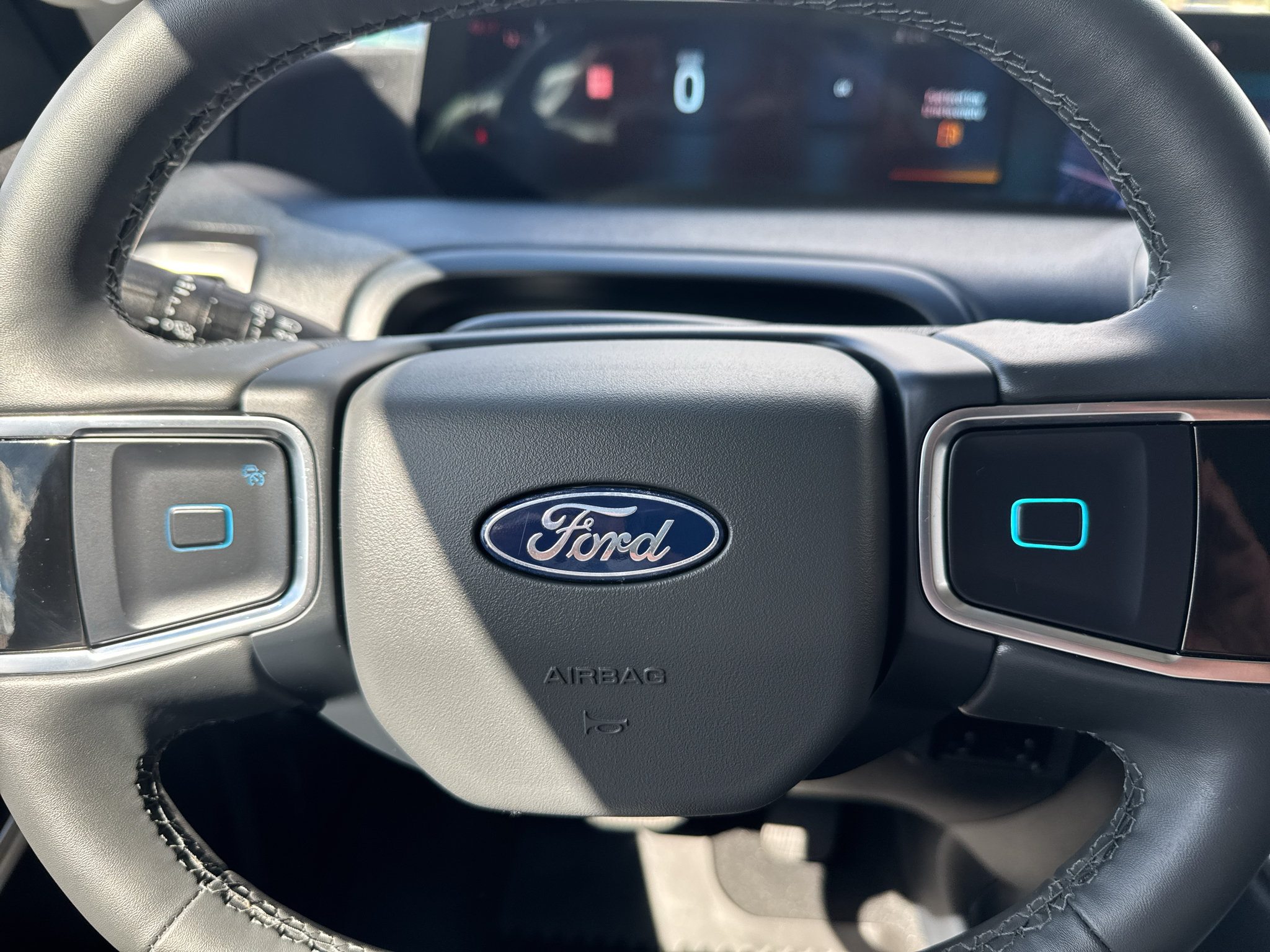 Used 2026 Ford Expedition Active AWD/4WD image 9