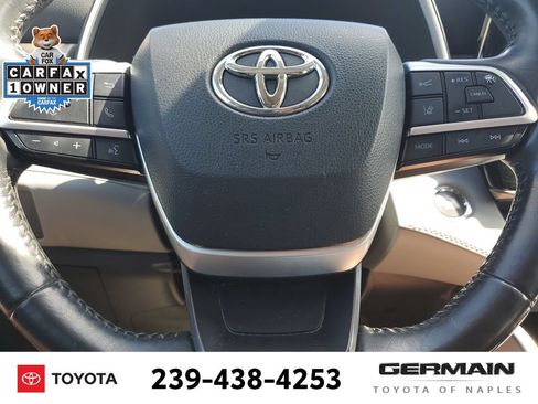 Used 2022 Toyota Highlander XLE AWD/4WD image 26