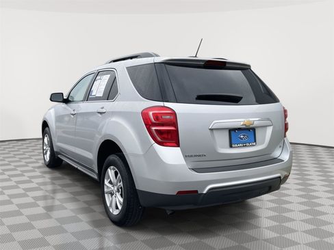 Used 2017 Chevrolet Equinox LT image 23
