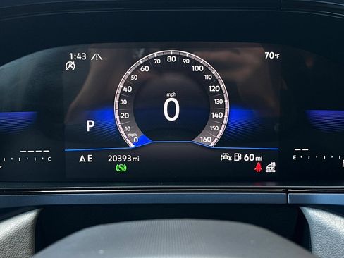 Used 2024 Volkswagen Taos SE AWD/4WD image 24