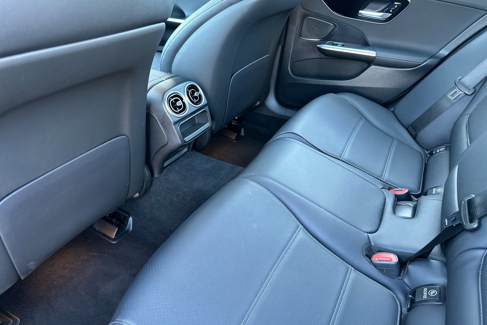 Used 2022 Mercedes-Benz C 300 Sedan image 12