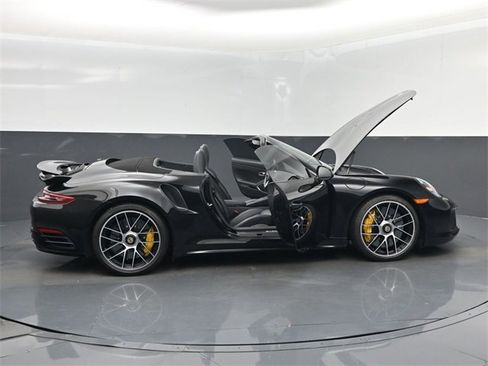 Used 2019 Porsche 911 Turbo S image 81