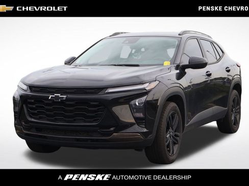 Used 2024 Chevrolet Trax ACTIV FWD image 1