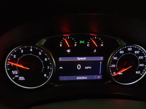 Used 2022 GMC Terrain SLT image 23