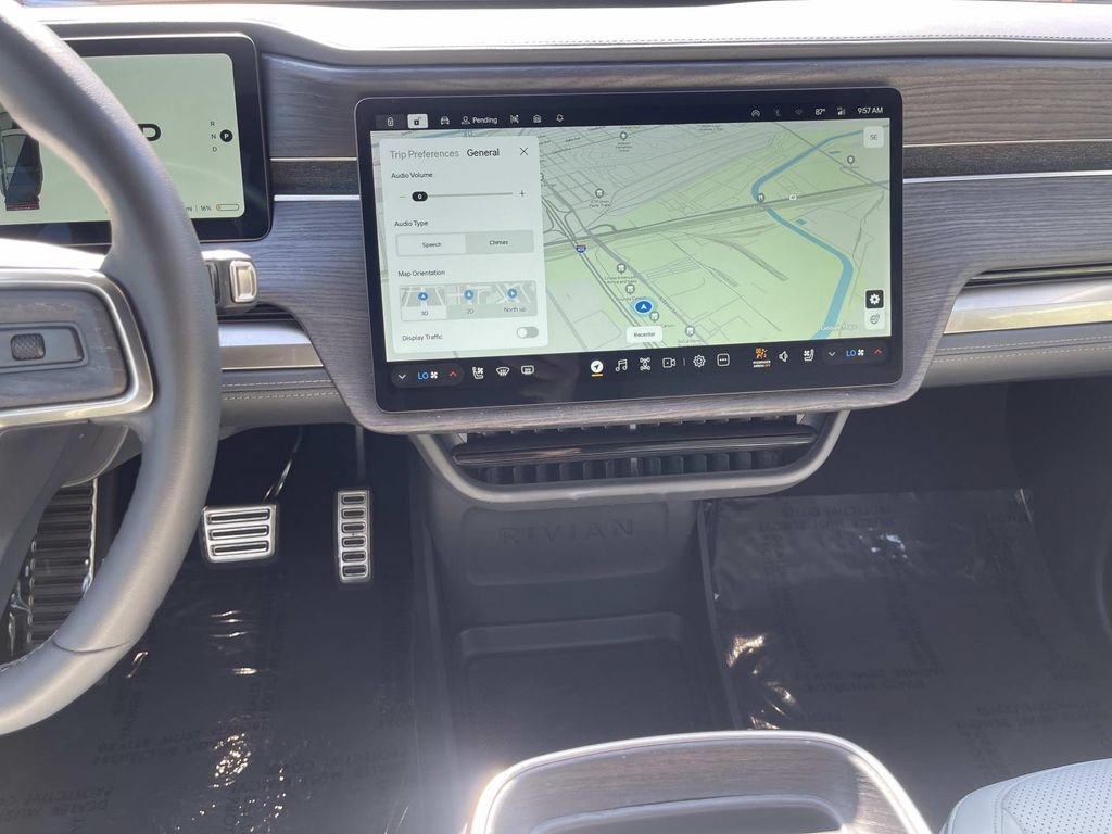 Used 2024 Rivian R1S Adventure Dual AWD/4WD image 15