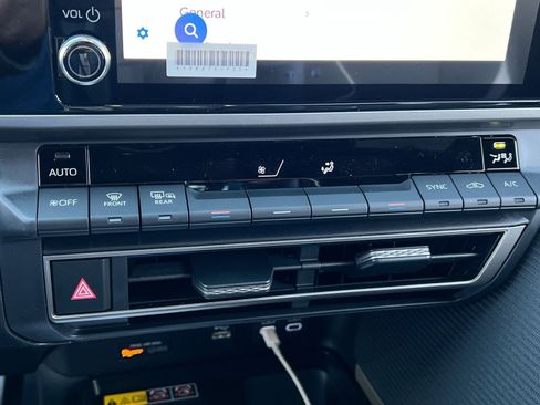 New 2026 Toyota Camry SE image 21