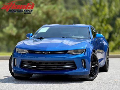 Used 2017 Chevrolet Camaro LT RWD image 1