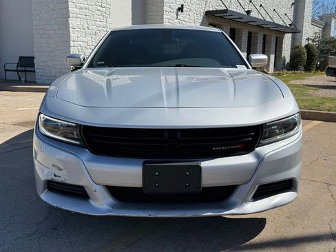 Used 2022 Dodge Charger SXT image 3