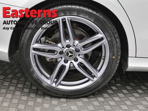 Used 2020 Mercedes-Benz E 350 4MATIC Sedan w/ Parking Assistance Package image 31