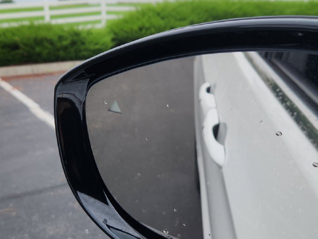 Used 2025 Chrysler Pacifica Select FWD image 40
