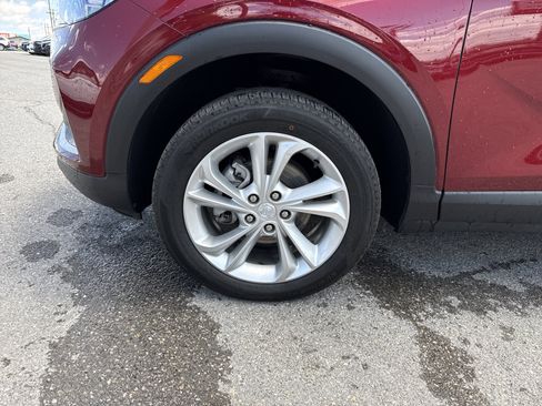 Used 2022 Buick Encore GX Preferred w/ Cold Weather Comfort Package AWD/4WD image 11