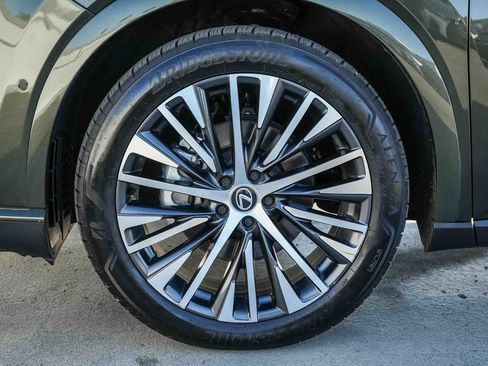 Used 2024 Lexus RX 350 AWD image 11