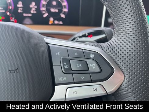 Used 2026 Volkswagen Tiguan SEL R-Line image 17