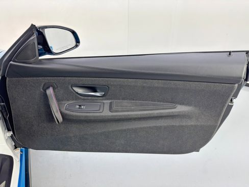 Used 2019 BMW M4 CS w/ Executive Package image 40