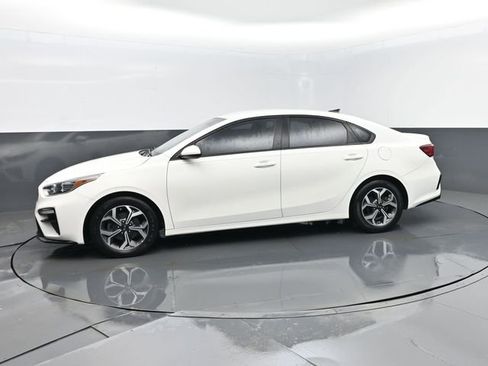 Used 2021 Kia Forte LXS image 5