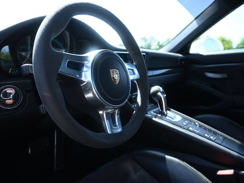 Used 2014 Porsche 911 GT3 RWD image 22