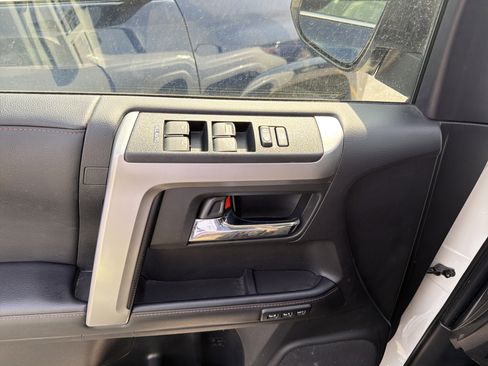 Used 2023 Toyota 4Runner Limited AWD/4WD image 15
