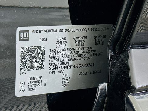 Used 2024 Chevrolet Equinox EV RS FWD image 12