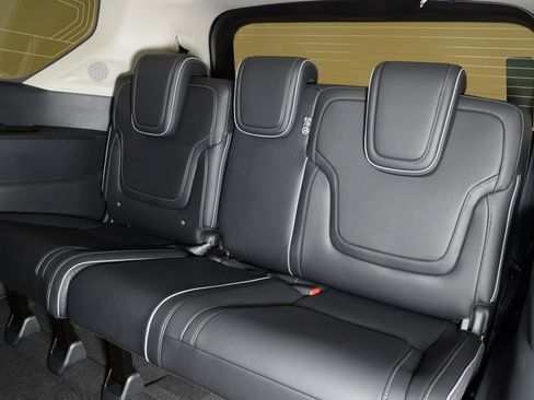 New 2026 INFINITI QX80 Luxe w/ Cargo Package image 31