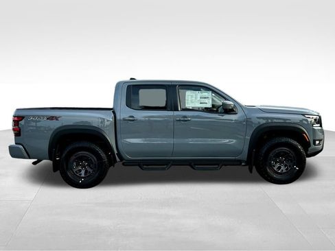New 2025 Nissan Frontier PRO-4X w/ Pro Convenience Package image 8
