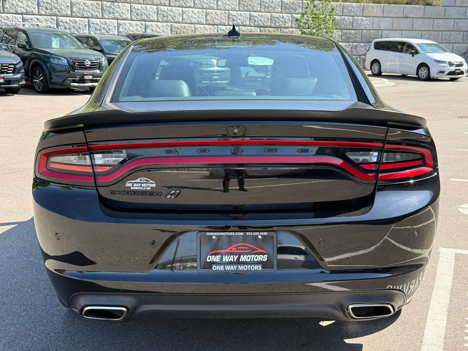 Used 2022 Dodge Charger SXT w/ Plus Group AWD/4WD image 4