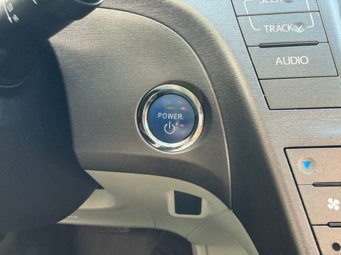 Used 2014 Toyota Prius Three FWD image 12