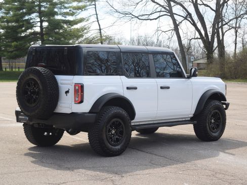 Used 2024 Ford Bronco Wildtrak image 25