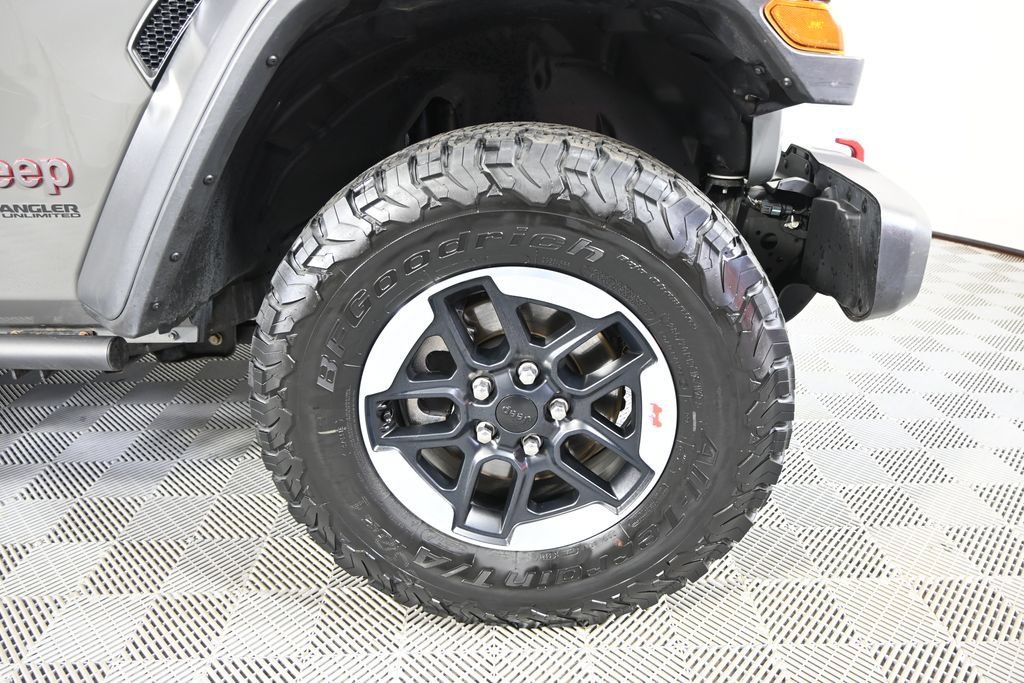 Used 2021 Jeep Wrangler Unlimited Rubicon AWD/4WD image 11