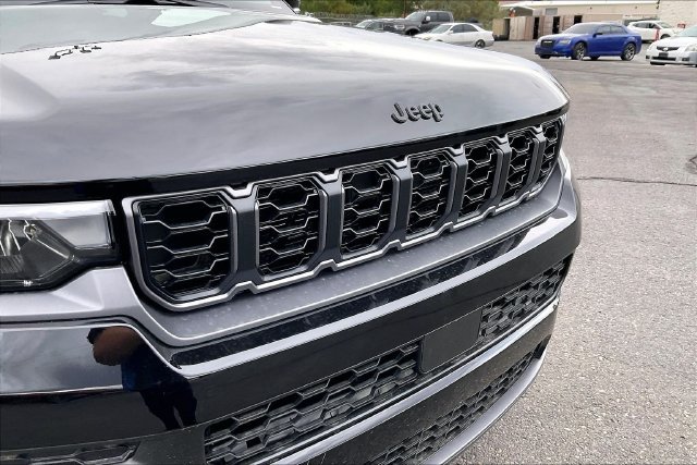 New 2026 Jeep Grand Cherokee 4WD image 35