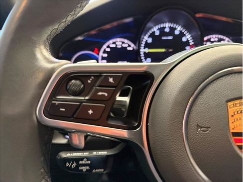 Used 2021 Porsche Cayenne E-Hybrid AWD/4WD image 18