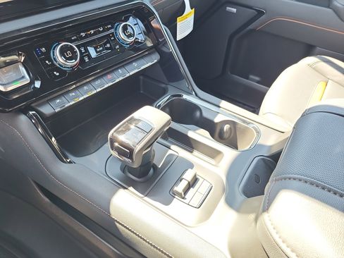 New 2026 GMC Sierra 1500 AT4 AWD/4WD image 23