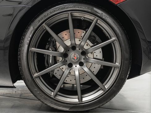 Used 2013 McLaren MP4-12C Spider image 11